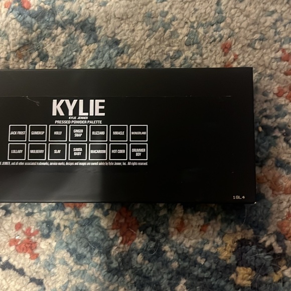 Kylie eyeshadow palette - Picture 6 of 6